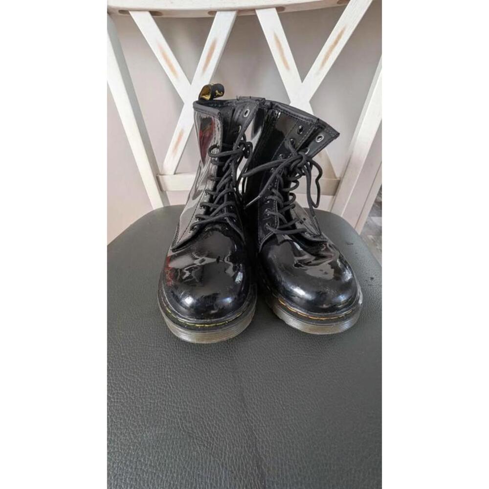 Dr Martens Black Patent Leather Combat Boots . Men's Size 4 (Women's size 5.5-6)